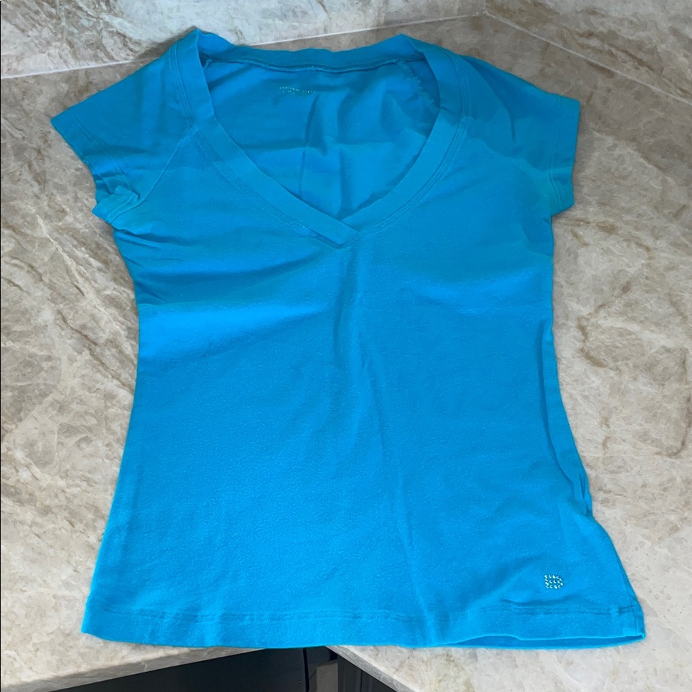 BEBE SPORT Teal V-Neck Short Sleeve Tee. SIZE: XS - Picture 2 of 4